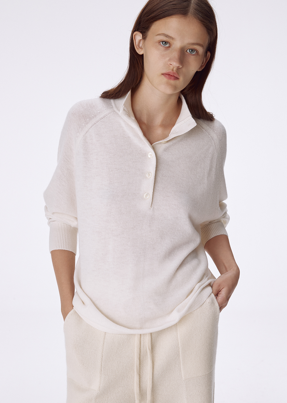 Wool cashmere high neck pullover_Ivory